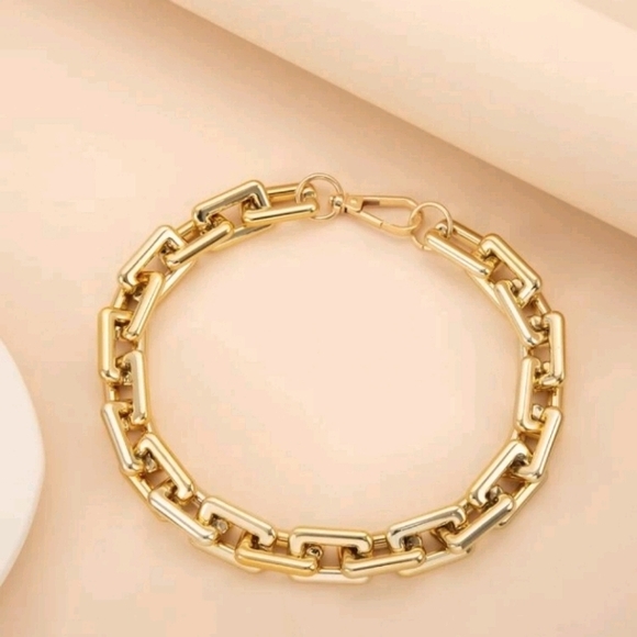 Chain Choker Necklace - Picture 2 of 5